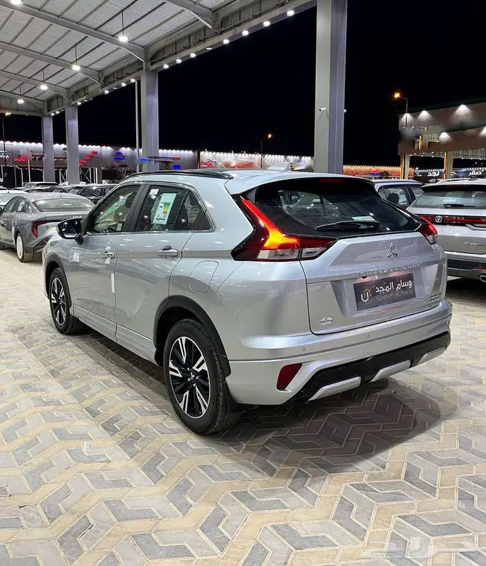 عرض خاص ميتسوبيشي اكليبس كروس GLS نص فل موديل 2025 3