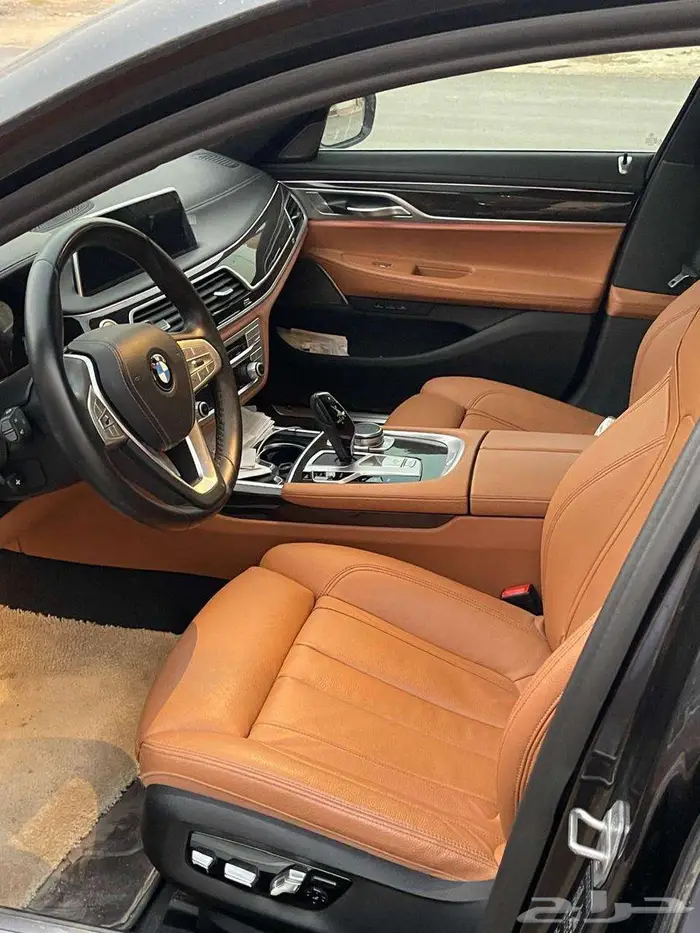 سيارة BMW ال اي 730 رصاصي 2022 X 8