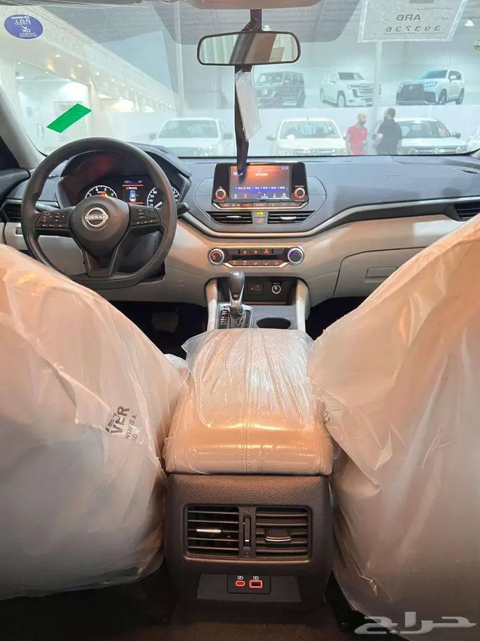 نيسان التيما استندر - نص فل SV 2025 اسود عرض خاص 10