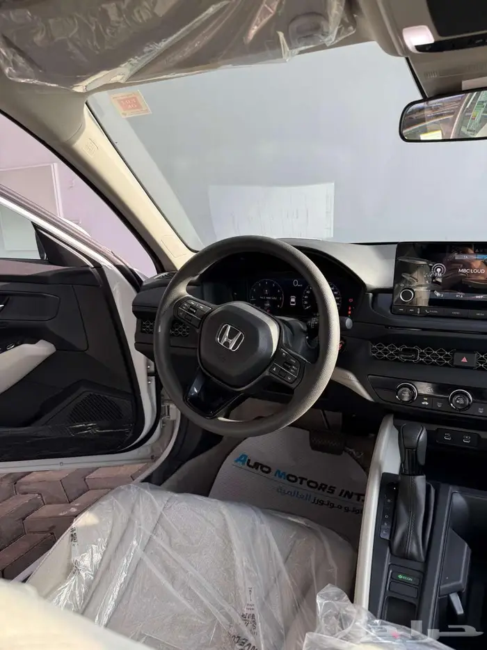 هوندا اكورد lx ستاندر 2025 .اقل سعر للكاش واقل قسط بدون دفعه 4