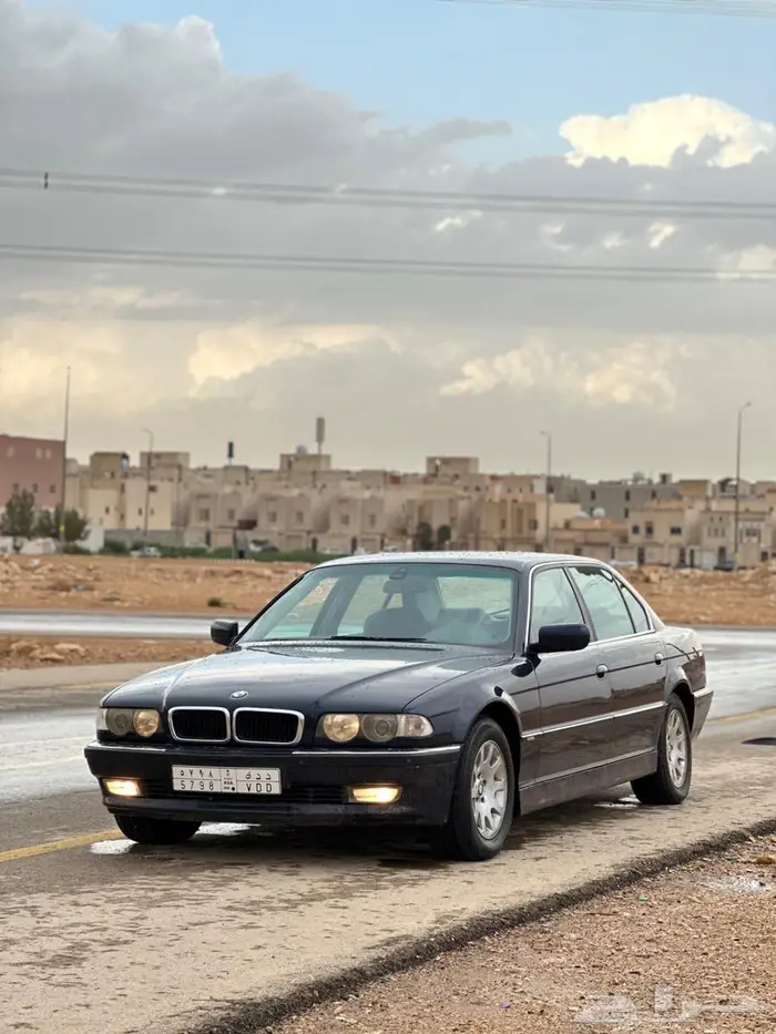 بي ام دبليو -827 اي 3