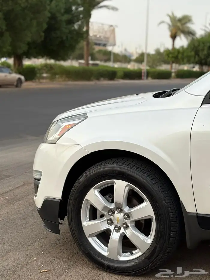 شيفروليه ترافرس نظيف فئة LT نص فل 6