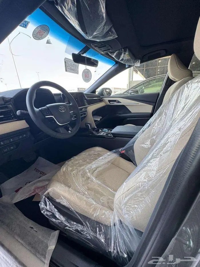 تويوتا كامرى lE هايبرد 2500 cc رمادى موديل 2025 6