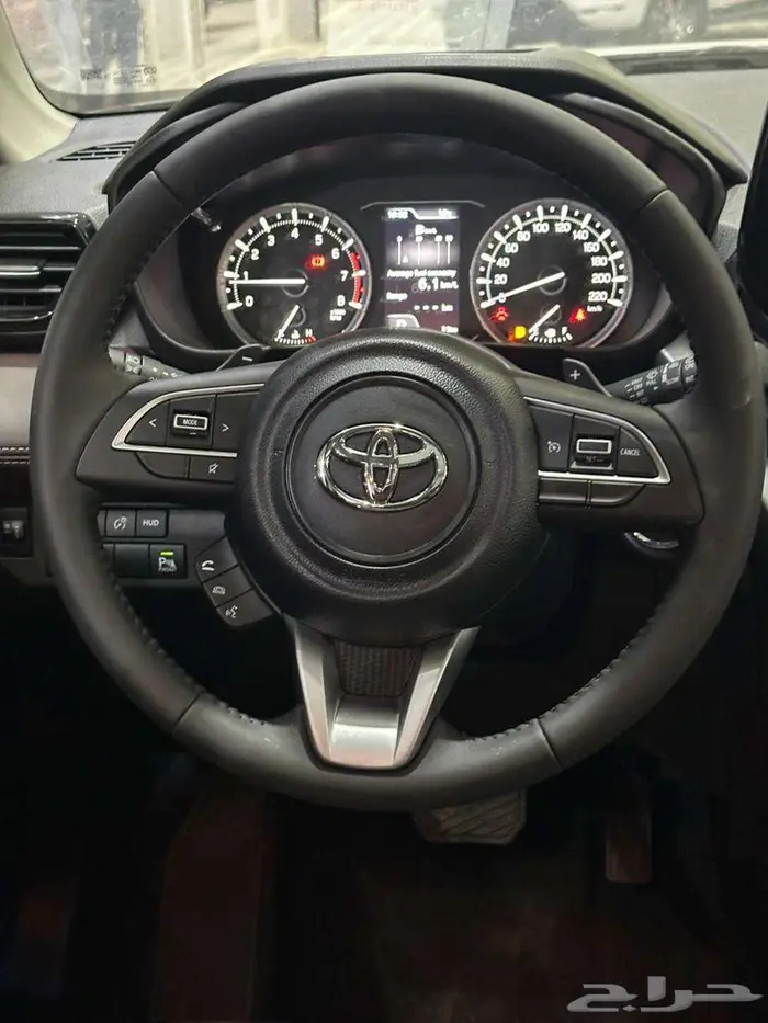 تويوتا اوربان كروزر فل كامل 2025 3