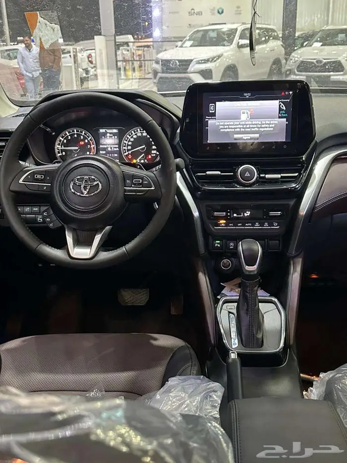 تويوتا اوربان كروزر فل كامل 2025 4