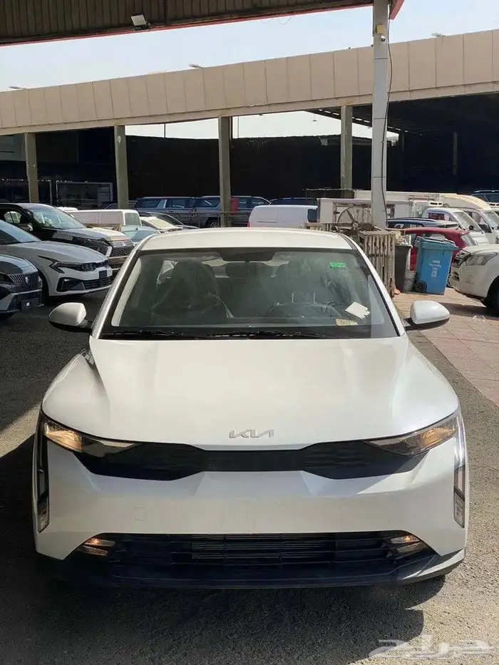 كياK3 استندر 1.6موديل2025 3