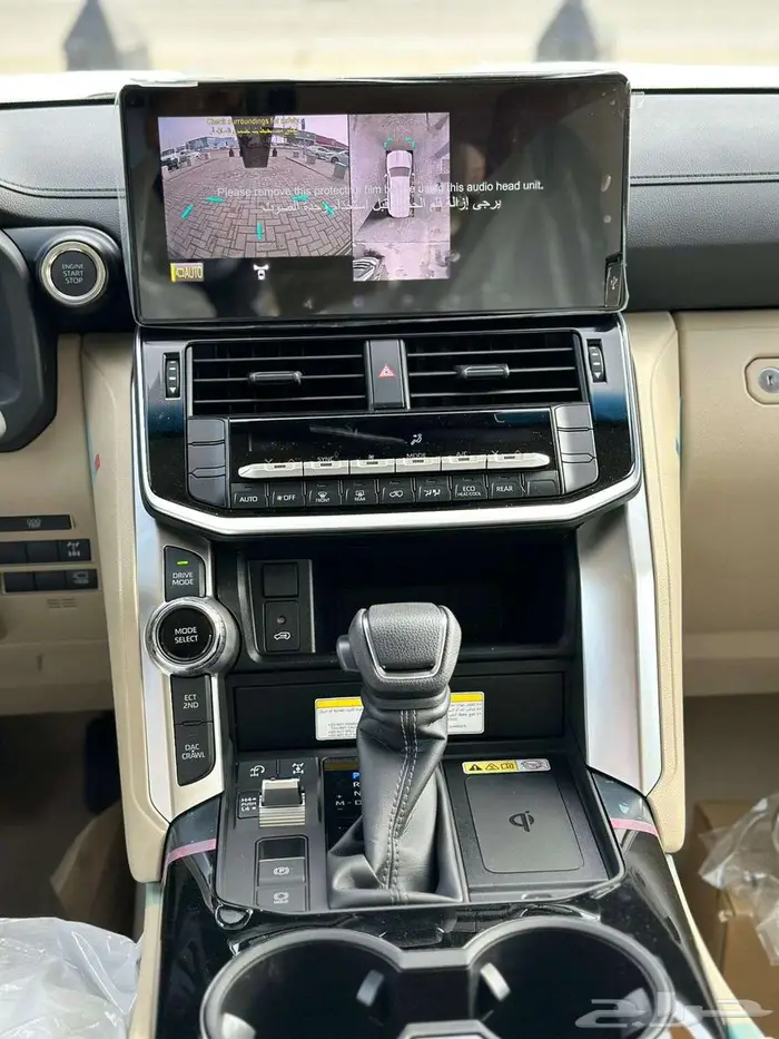 تويوتا لاندكروزر GXR L3 بنزين سعودي 2025 اسود 8
