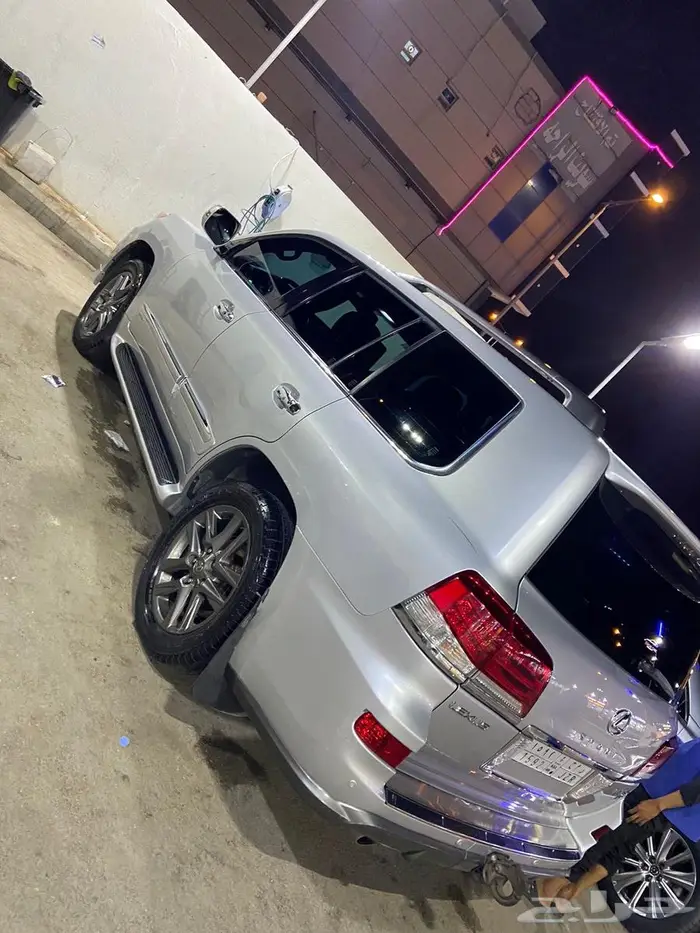 لكزس LX 2015 2