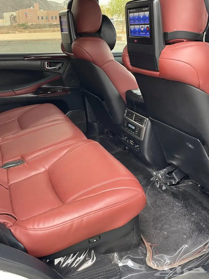 جيب لكزس 2015 LX 570 DD 8