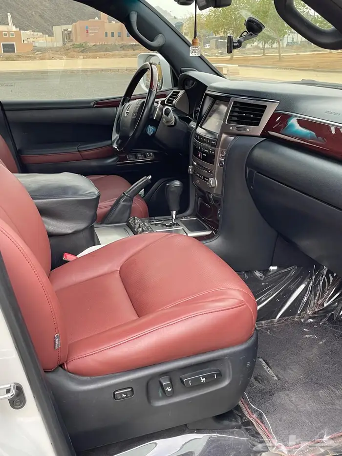 جيب لكزس 2015 LX 570 DD 11