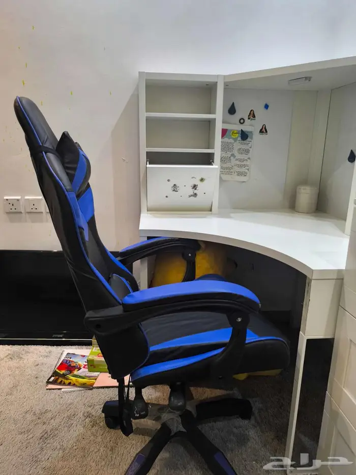 مكتب دراسي وكرسي جيمنج 4