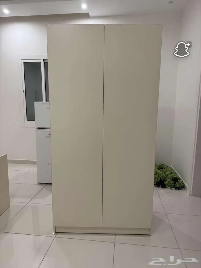 سرير ودولاب وثلاجه 1