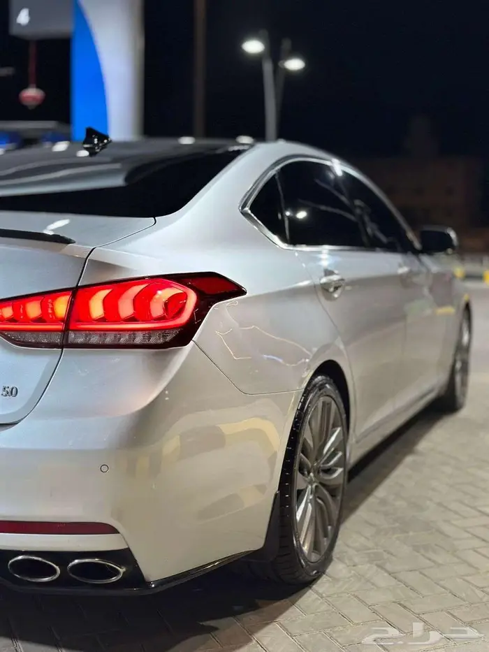 سيارة جينسس رويال G80 فل كامل 32