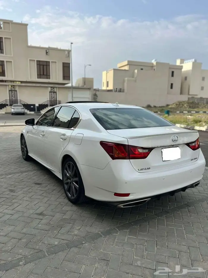 لكزس GS F 3