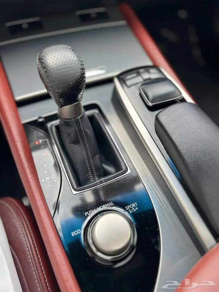 لكزس GS F 20