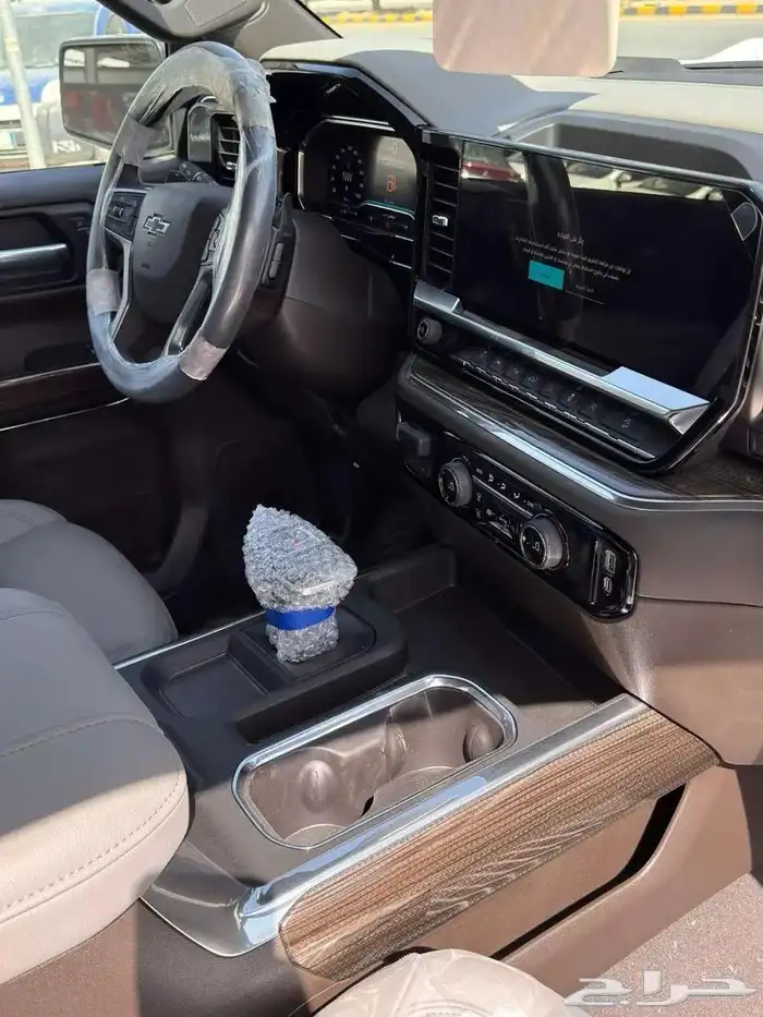 سلفرادو تريبل بوس 2025 Z71 10