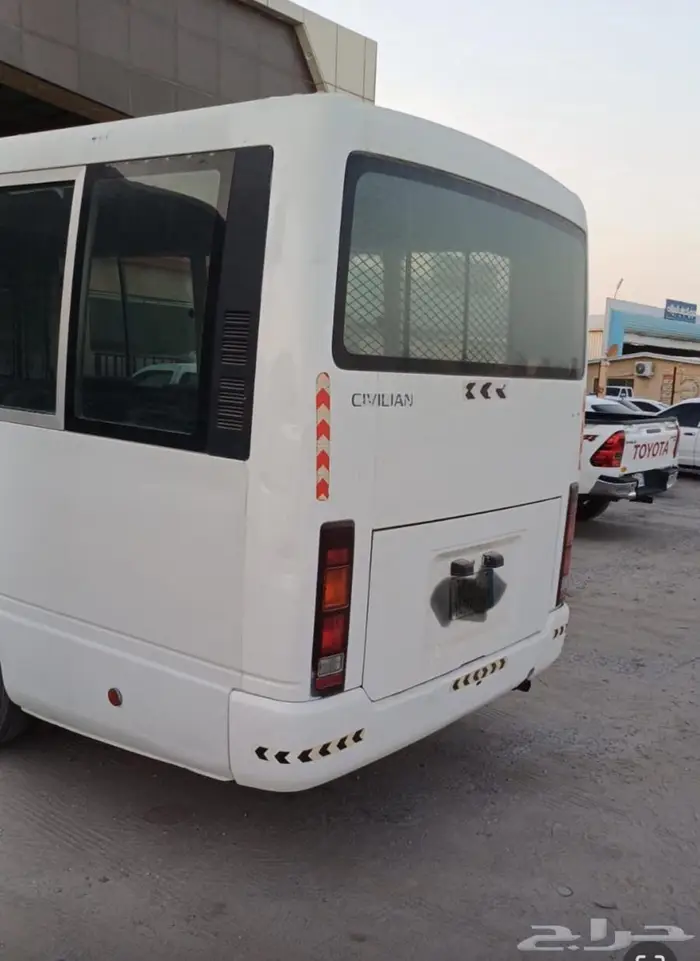 Buses for monthly and annual rent 4