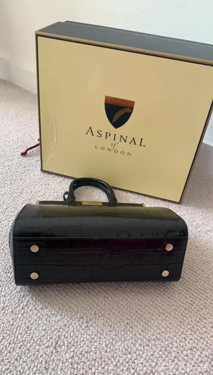 شنطة سوداء ماركة Aspinal of London للبيع بسعر 2800 3