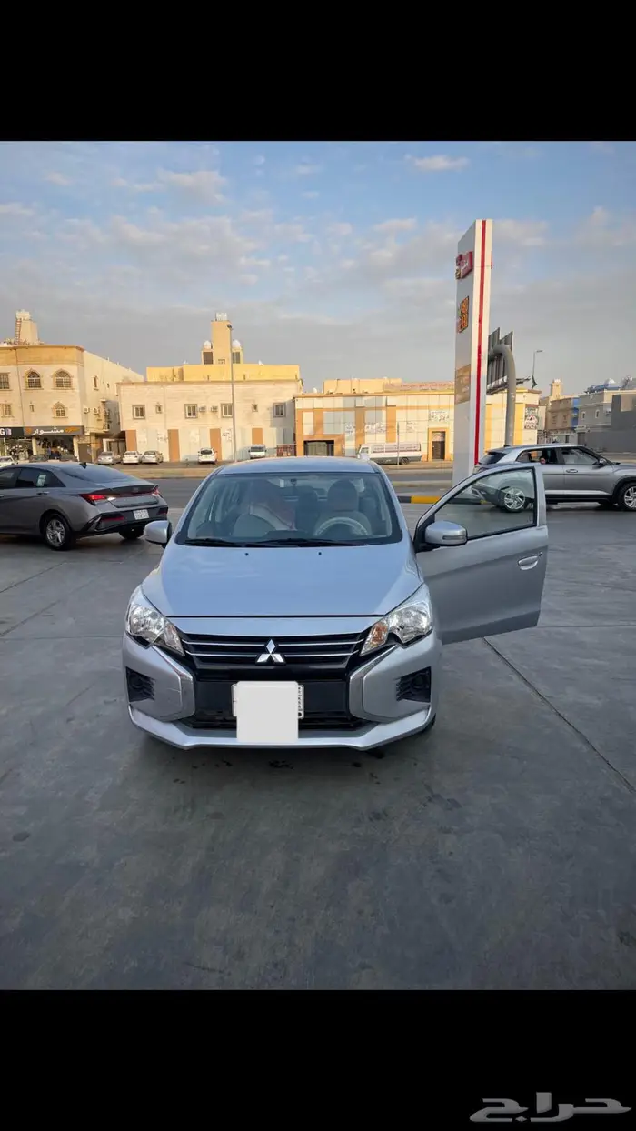 للبيع اتراج 2023 نظيف الممشى 51 الف 1