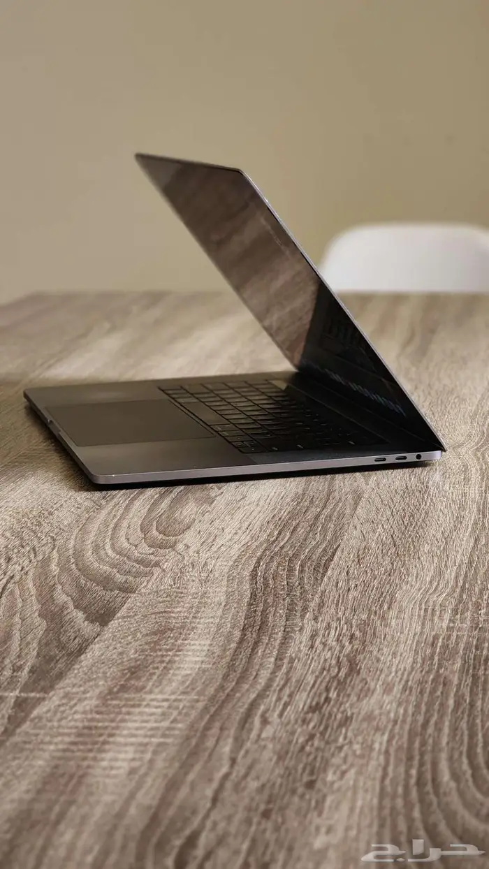 ماك بوك برو MacBook Pro 2
