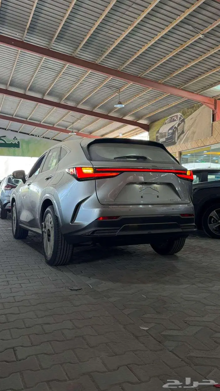 لكزس nx 350 aa 7