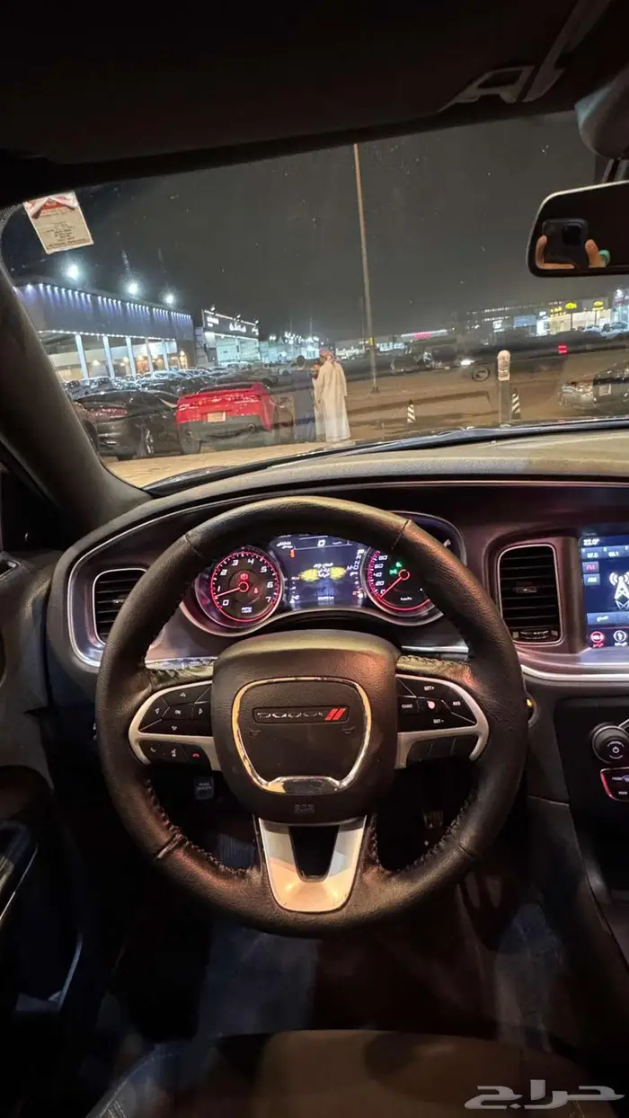 دودج تشارجر SXT 2018 فتحة سقف 11