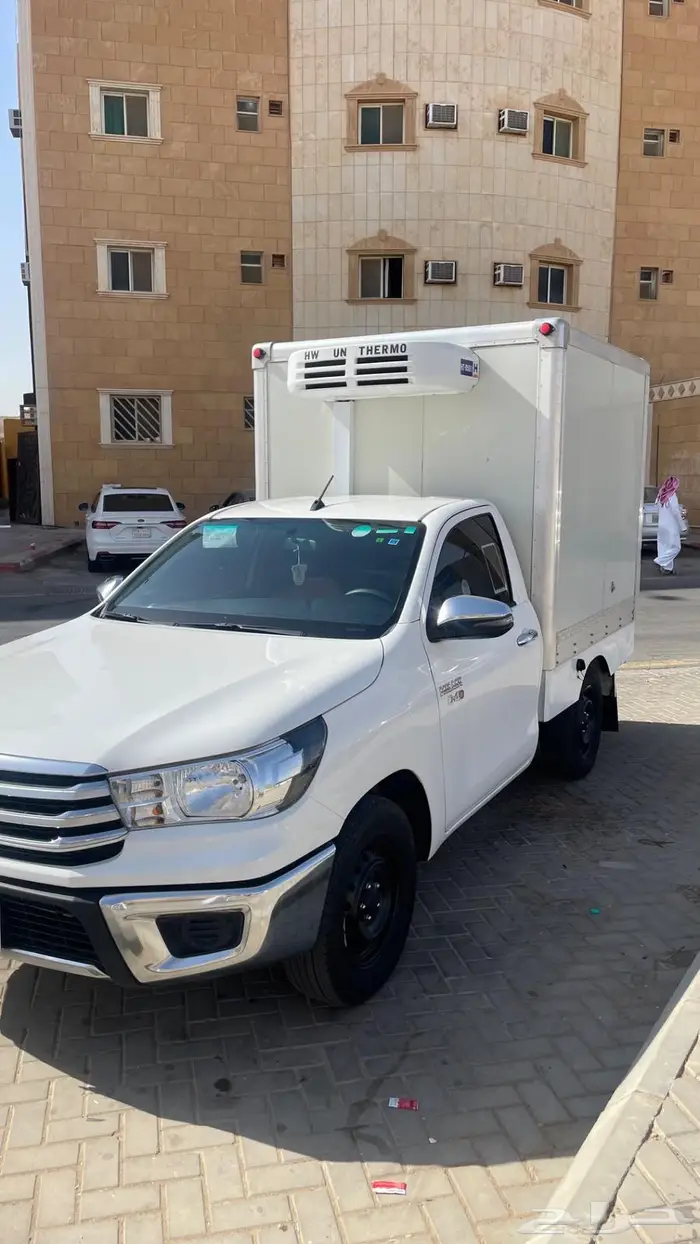 هايلوكس ثلاجه للاجار 4