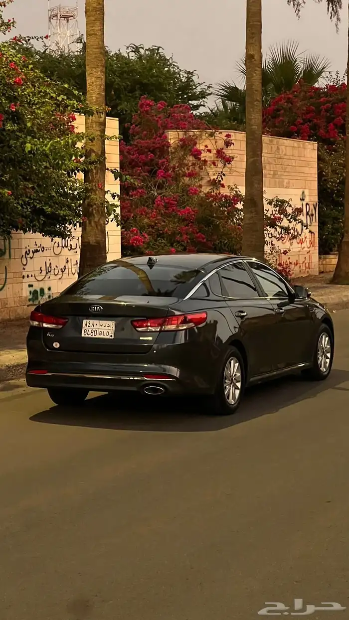 للبيع كيا K5 ديزل 1