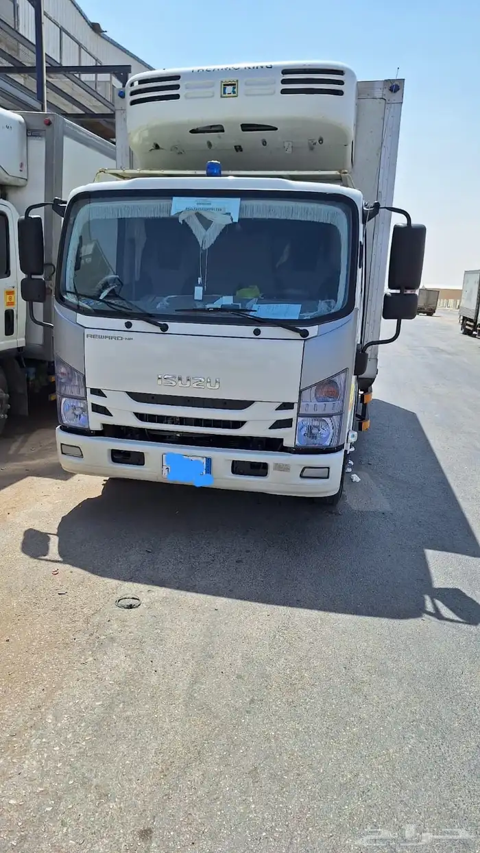 دناء ثلاجه لايجار بسوق وبدون سواق 0