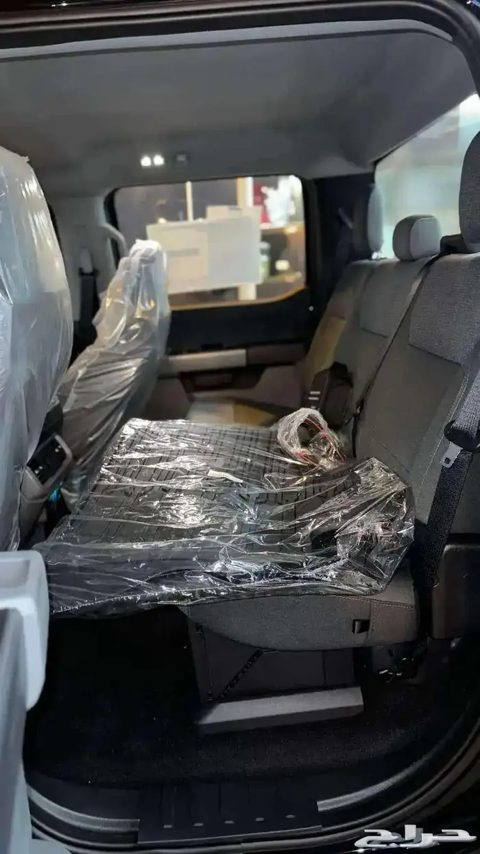 فورد F150 XLT موديل 2024 6 سلندر اسود 7