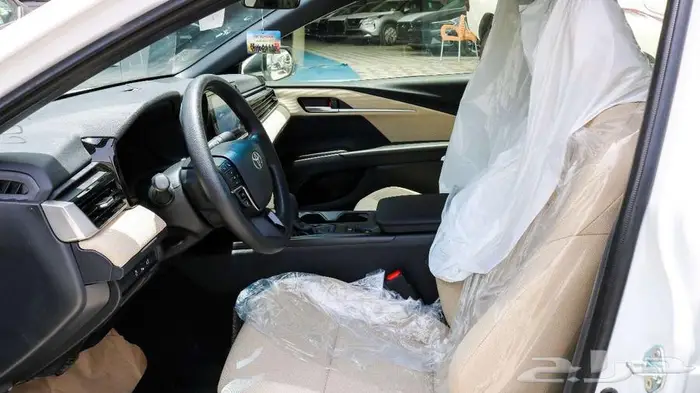 تويوتا كامرى نص فل بنزين 2025 متوفر جميع الفئات كاش  اقساط 4