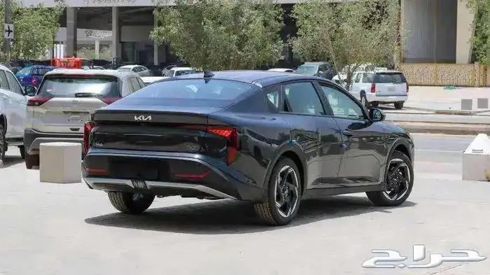 كيا k4 سعر نص فل 2000 cc 3