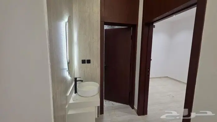 فيلا دورين وملحق جديدة للايجار طويق حي الموسى 11