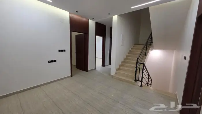 فيلا دورين وملحق جديدة للايجار طويق حي الموسى 0