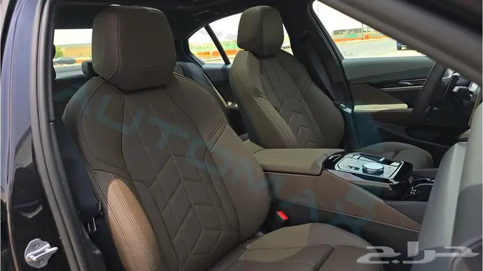 2025 بي ام دبليو 520i خليجي اصفار مع ضمان الوكيل 25