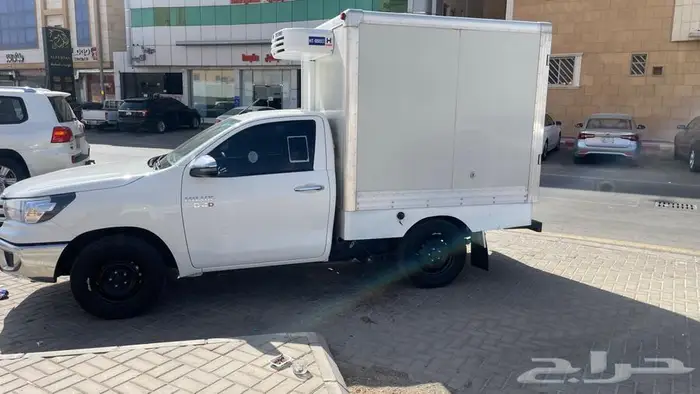 هايلوكس ثلاجه للاجار 3