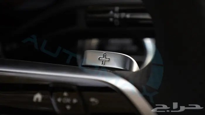 مرسيدس بنز E300 خليجي 2025 اصفار مع ضمان الوكيل 12