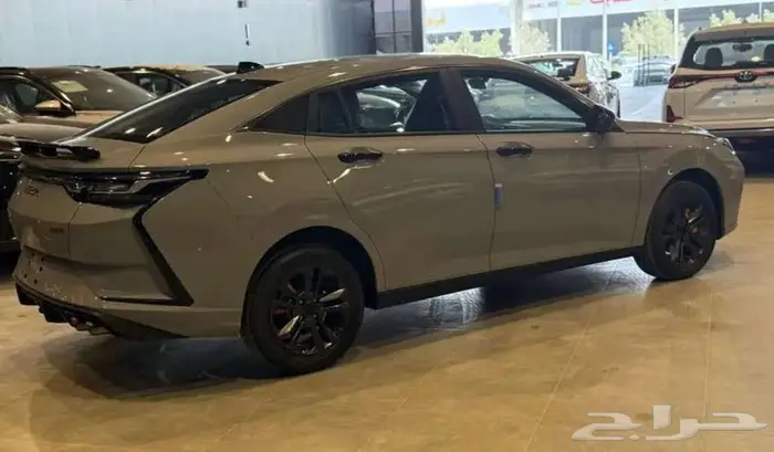 دونج فينج شاين E1 موديل 2025 4
