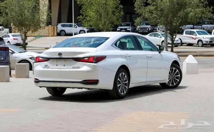 لكزس ES 250 AA كاش وبالتقسيط 6