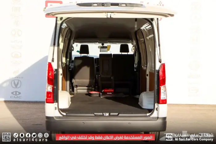 تويوتا هايس بضاعة سقف عالي بنزين 2025 15