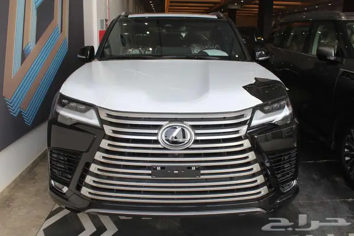 لكزس LX600 2025 بريمي داخليه احمر 0