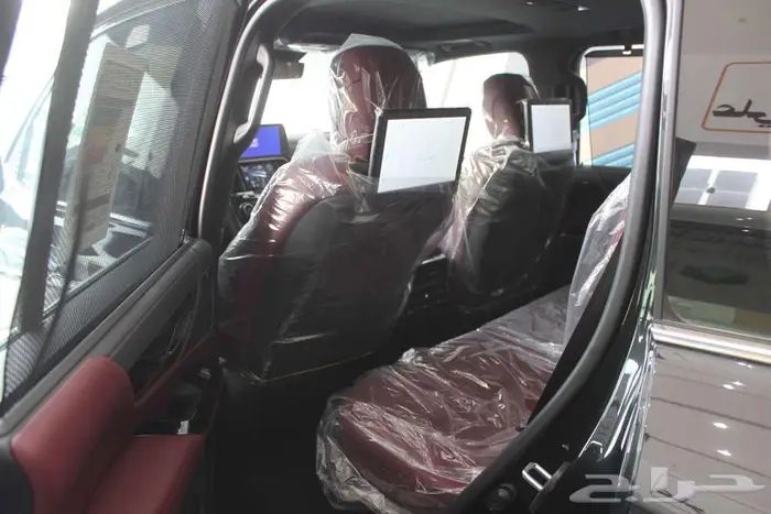 لكزس LX600 2025 بريمي داخليه احمر 12