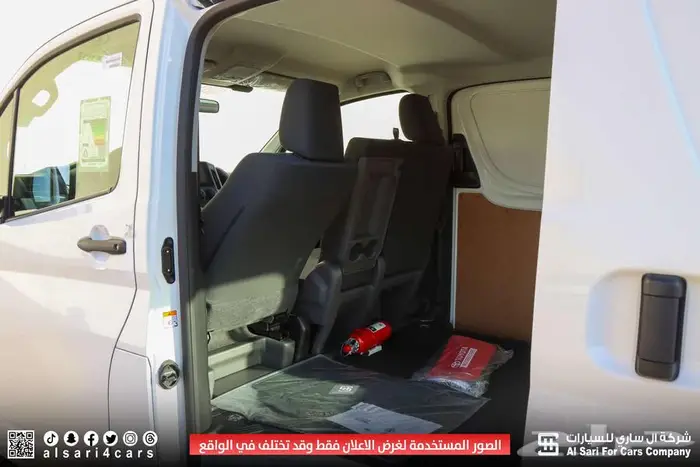 تويوتا هايس بضاعة بنزين 2025 11