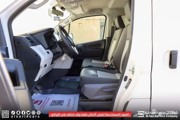 تويوتا هايس بضاعة بنزين 2025 12