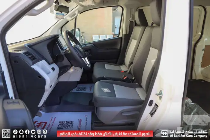 تويوتا هايس بضاعة بنزين 2025 4