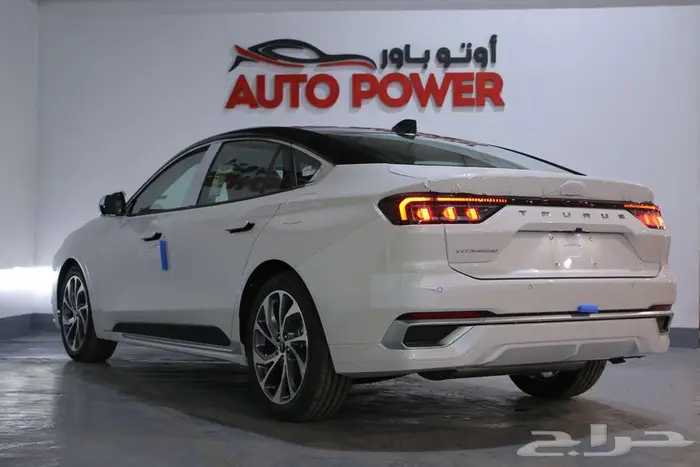 فورد تورس تيتانيوم 2025 5