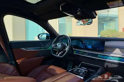 BMW 735i M KIT 2023 اسود خليجي تحت الضمان index