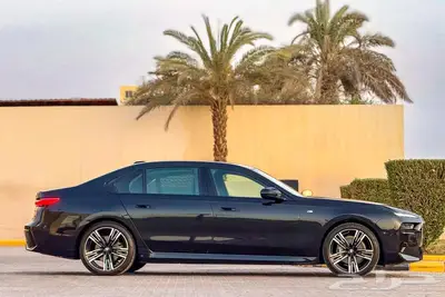 BMW 735i M KIT 2023 اسود خليجي تحت الضمان index