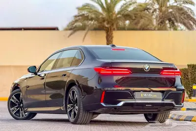 BMW 735i M KIT 2023 اسود خليجي تحت الضمان index