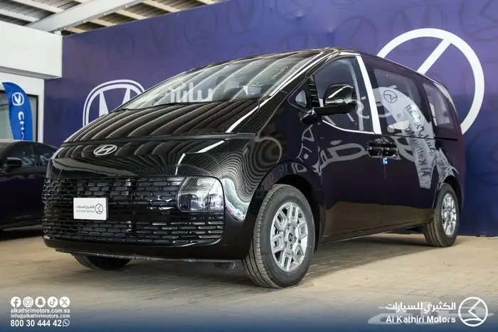 هيونداي ستاريا 9 ركاب 2025 ديزل 1